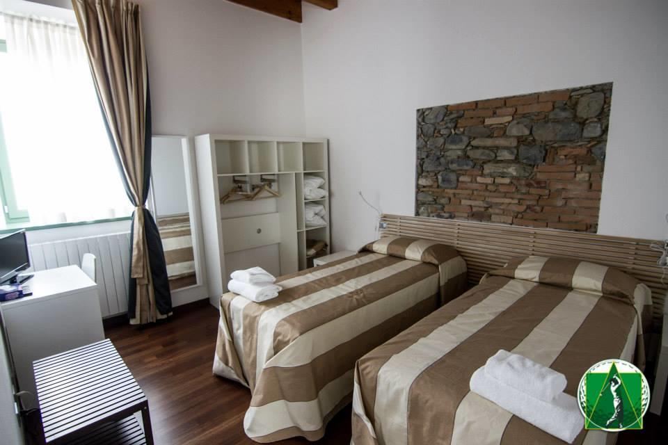 Hotel Golf Valcurone Momperone Exterior foto