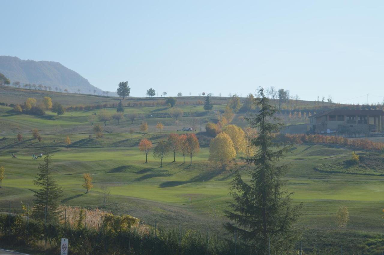 Hotel Golf Valcurone Momperone Exterior foto